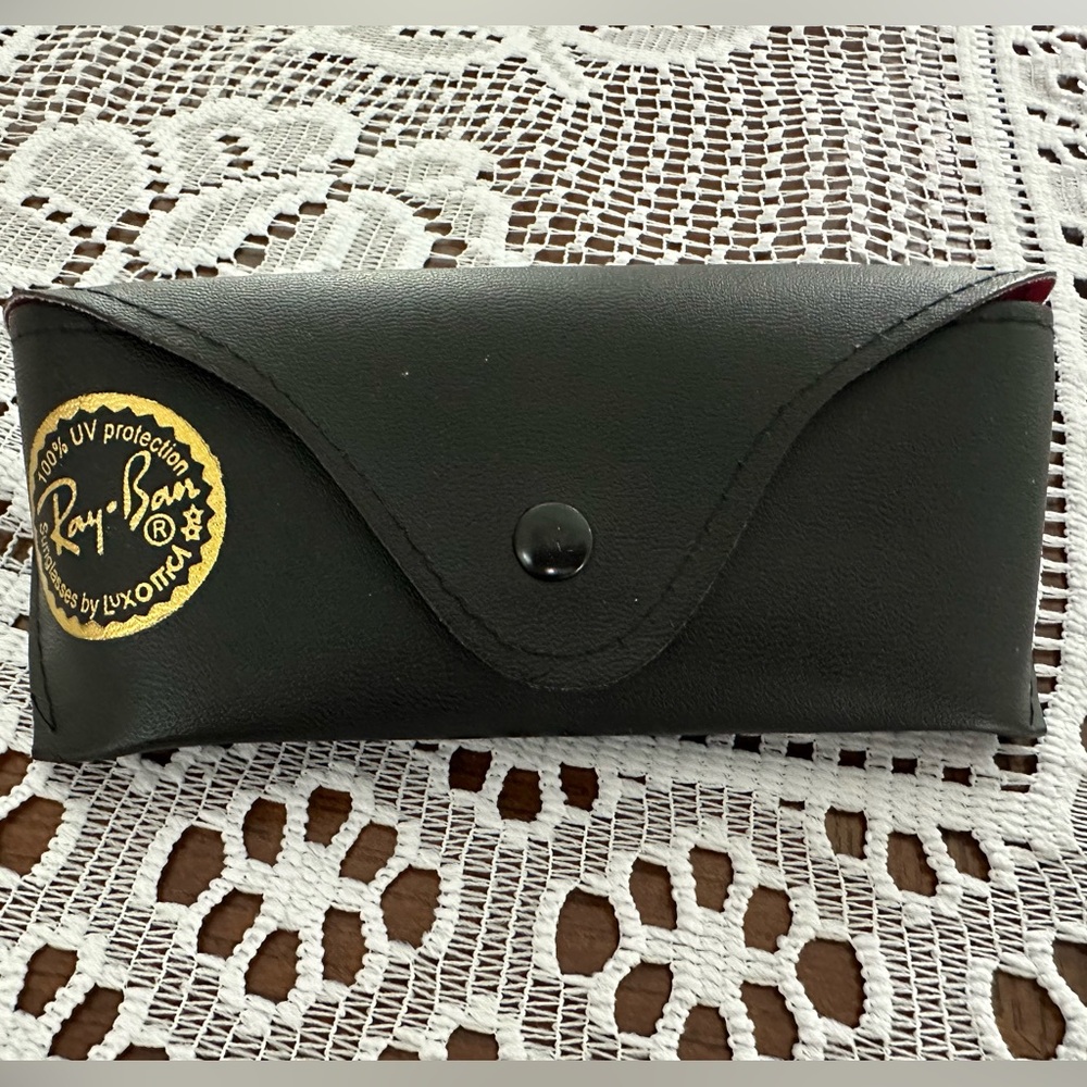 Ray Ban case